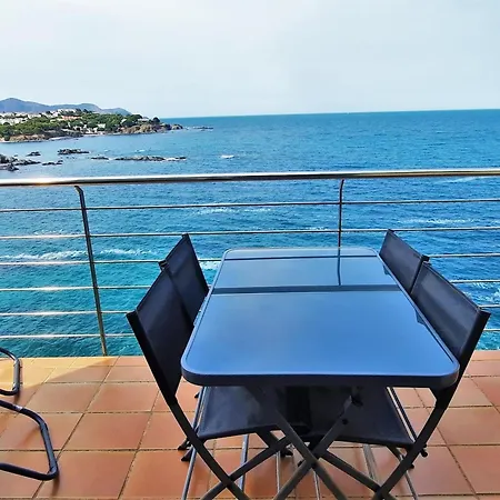 Con Vistas Al Mar, Se Admiten Mascotas Y Aparcamiento En - Es-170-15 * Llanca