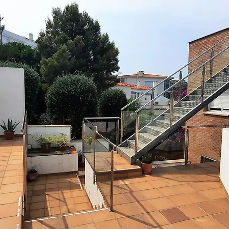 Con Vistas Al Mar, Se Admiten Mascotas Y Aparcamiento En - Es-170-15 * Llança